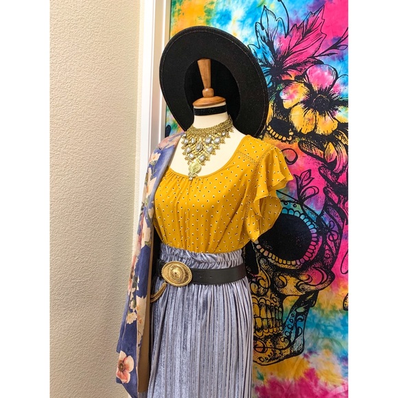 π Stylish sunny lace top - Picture 10 of 11